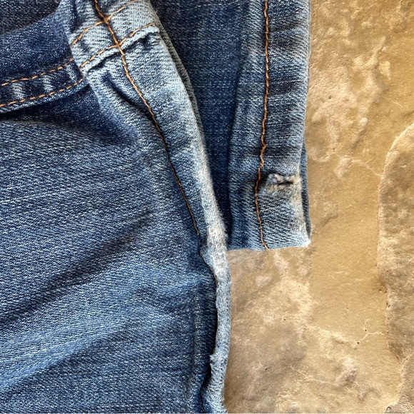 Boys Wrangler Husky fit boot cut jeans - Picture 8 of 9